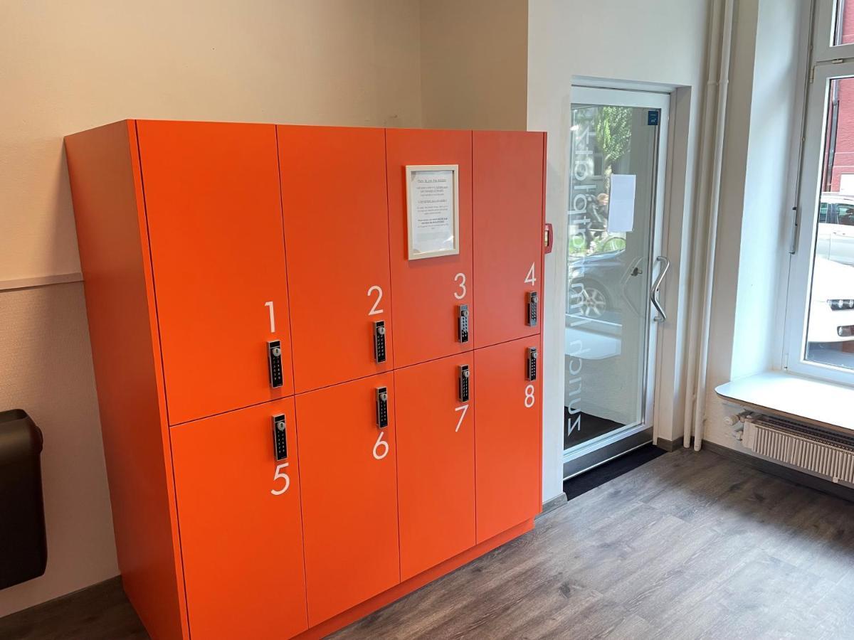 Easyhotel Zuerich Limmatplatz エクステリア 写真