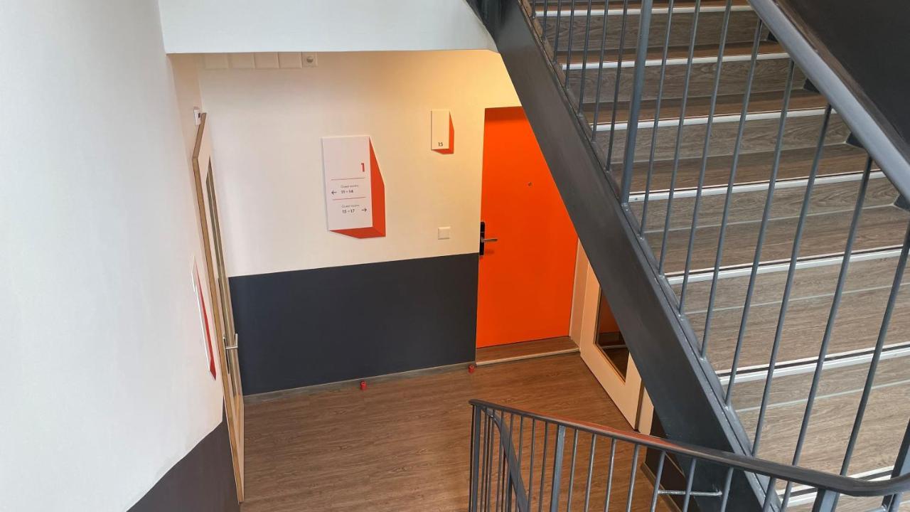 Easyhotel Zuerich Limmatplatz エクステリア 写真