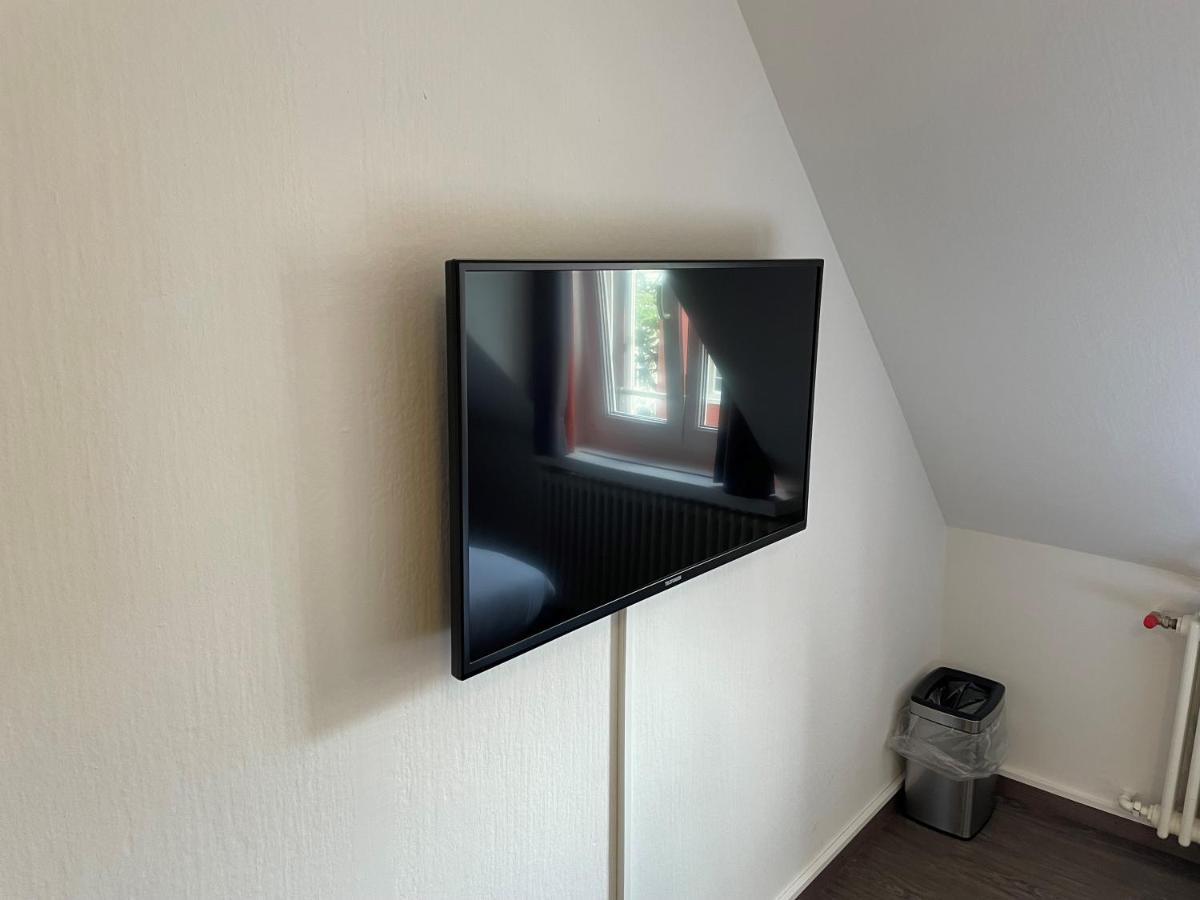 Easyhotel Zuerich Limmatplatz エクステリア 写真